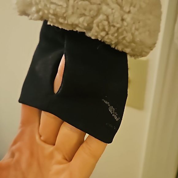 Michael MK small Faux Shearling Trim Puffer Jacket Vegan materials - Picture 7 of 11